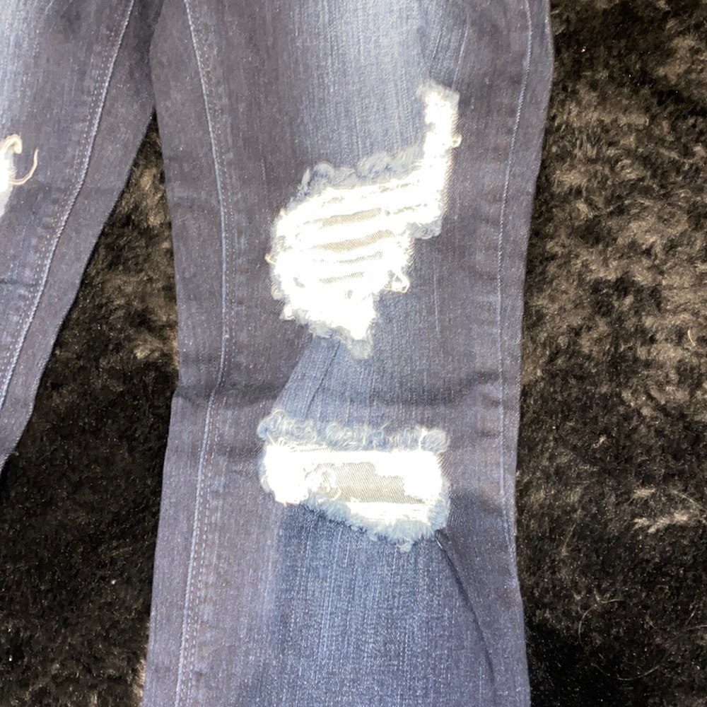 Distressed Jeans - Picture 4 of 6